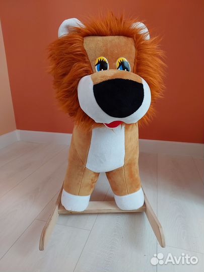 Качалка Лев для детей, состояние новой