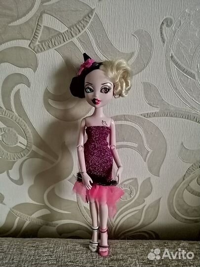 Кукла Bratzillaz Cloetta Spelletta