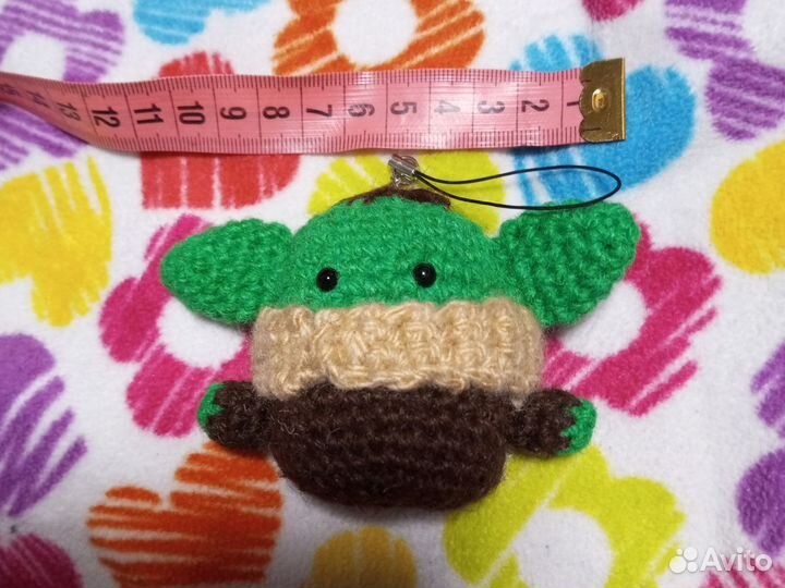Малыш Йода вязанный крючком