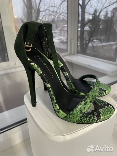 Босоножки casadei