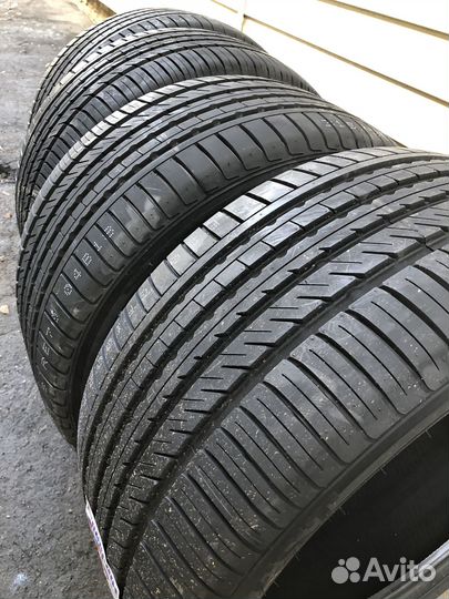 Kinforest KF550-UHP 295/35 R21 107Y