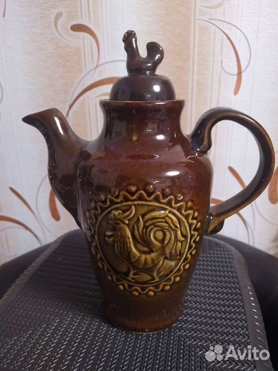 Бочонок для вина или напитков.Вазы.Кувшины