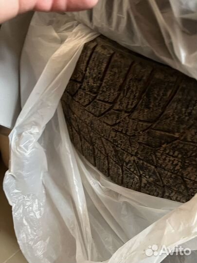 Triangle Snowlink TWT02 235/45 R18