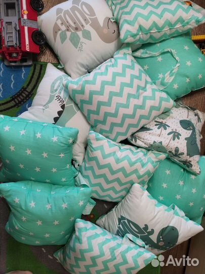 Бортики (подушечки) в детскую кроватку