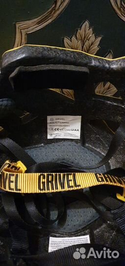 Каска для альпинизма