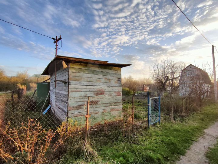 Дача 20 м² на участке 5 сот.