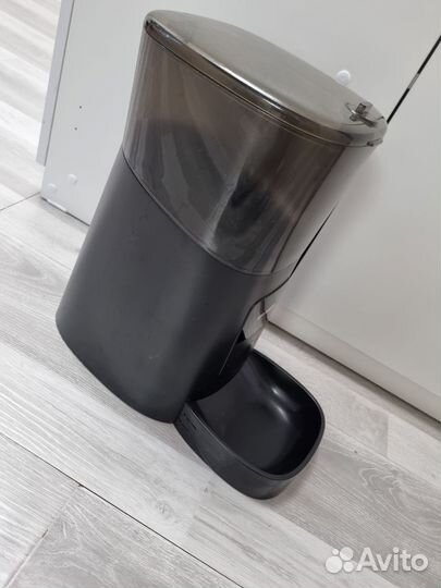 Кормушка автоматическая SB PET 5. На 6 литров