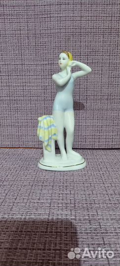 Статуэтк Юная пловчиха, лфз