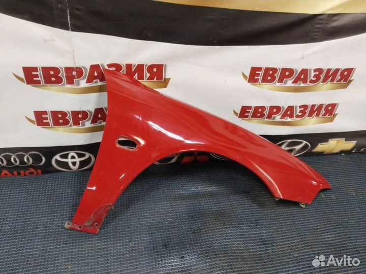 Крыло переднее правое Mitsubishi Galant EA1A 4G63