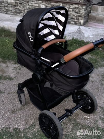 Коляска 2 в 1 Happy Baby Mommer