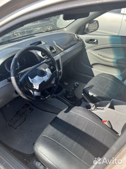 В разборке шевролет лачетти