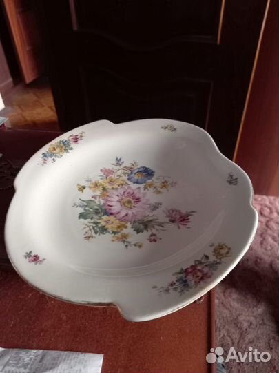 Тарелки и розетки