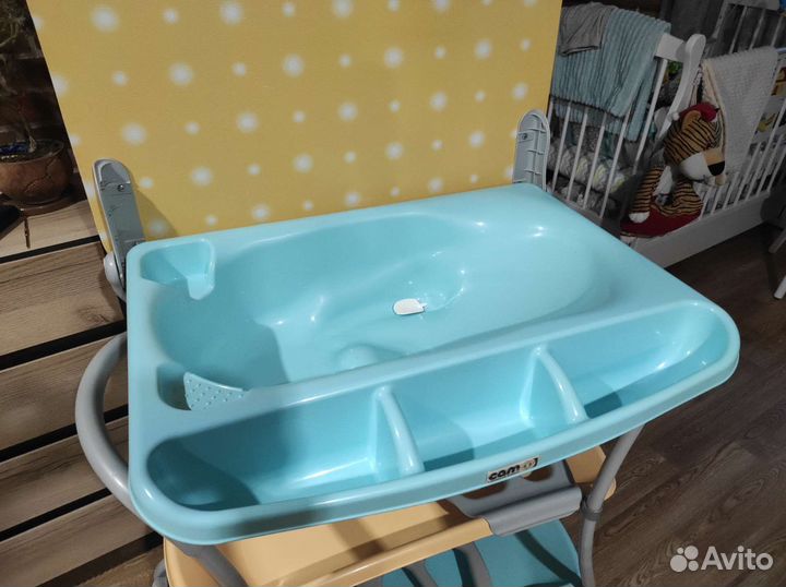 Ванночка с пеленальным столиком CAM