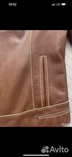 Кожаная женская куртка винтажная 44 коричневая