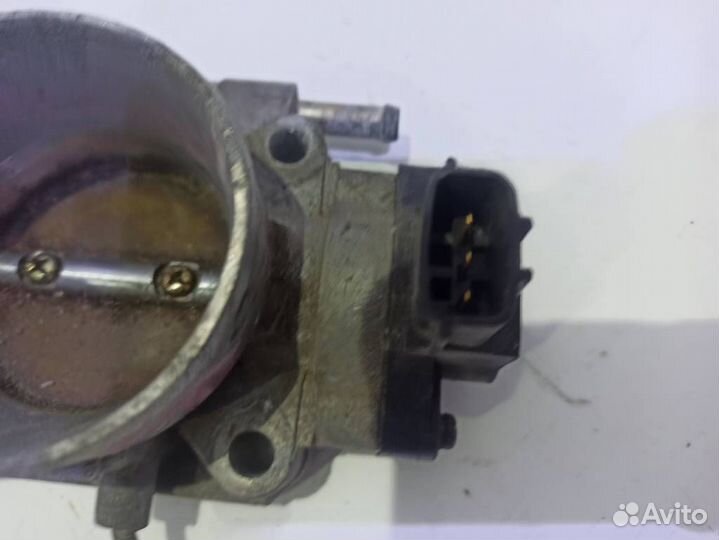 Дроссельная заслонка