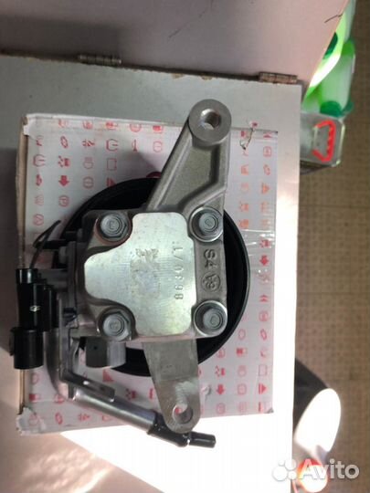 Насос гур 571004L000