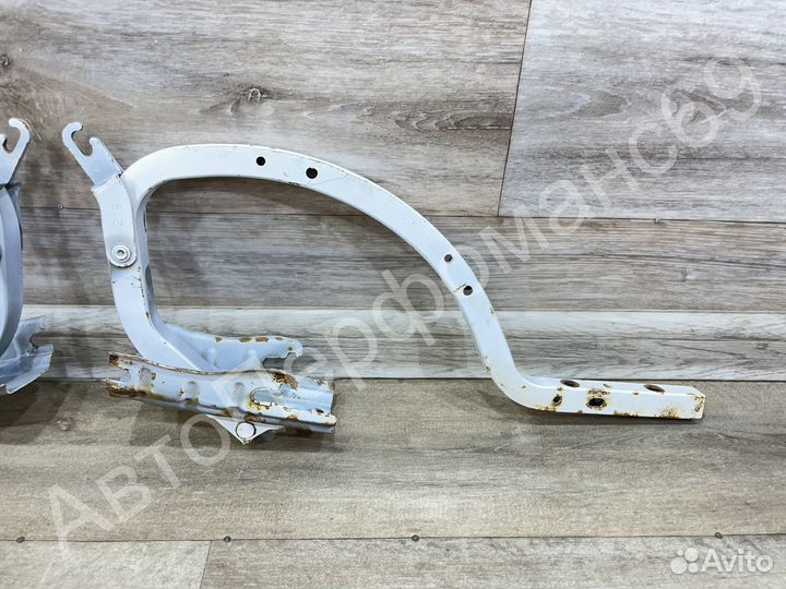 Петли крышки багажника Toyota Camry 50 (2011-2018)