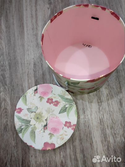 Коробка подарочная круглая для цветов подарка