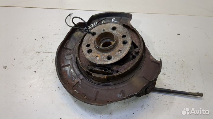 Ступица (кулак, цапфа) Mercedes R W251 2005, 2010