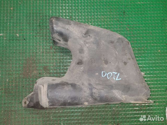 Резонатор воздушного фильтра Крайслер Вояджер 3