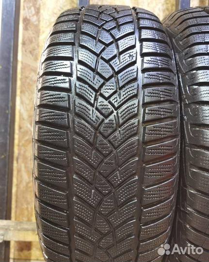 Goodyear UltraGrip 215/60 R16