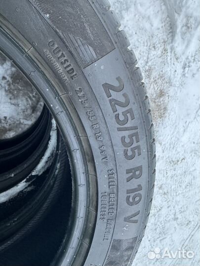 Continental UltraContact UC6 225/55 R19 99V