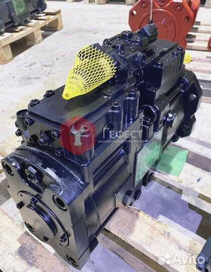 Гидравлический насос Kobelco SK200SR-1S