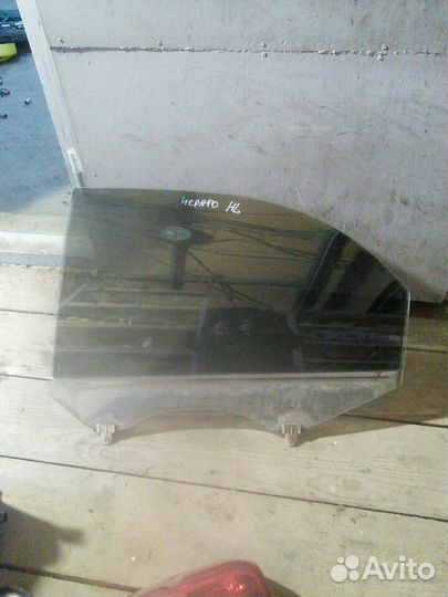 Стекло заднее левое Киа Церато