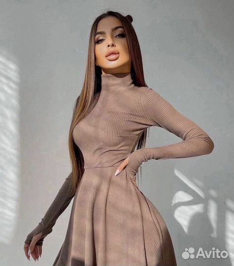 Платье базовое осенее