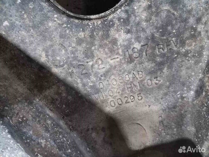 Кронштейн задней подвески центральный kenworth