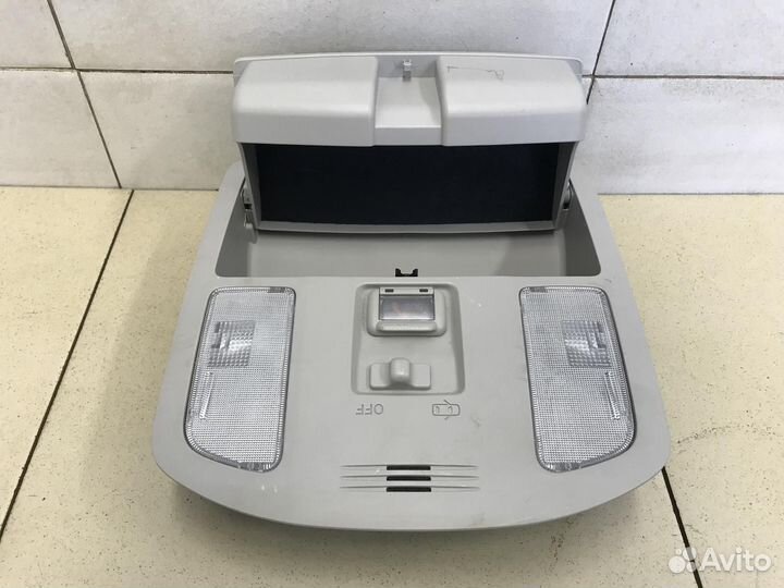 Плафон салонный Hi Lux 2015