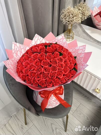 Букеты из 25, 35, 55, 101 розы