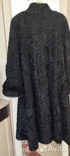 Шуба каракулевая