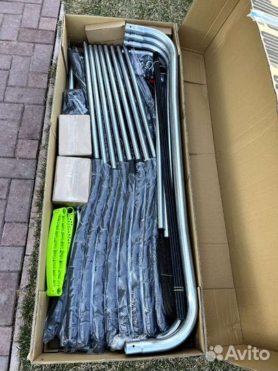 Батут с защитной сеткой