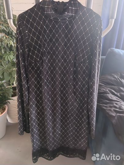 Красивое платье с кружевом