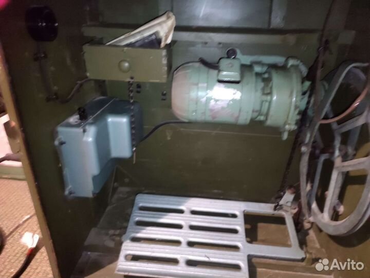 Промышленная швейная машина