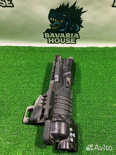 Кронштейн радиатора правый Bmw X3 E83 N52B25AF