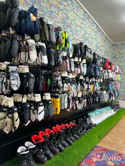 Перчатки горнолыжные на мембране