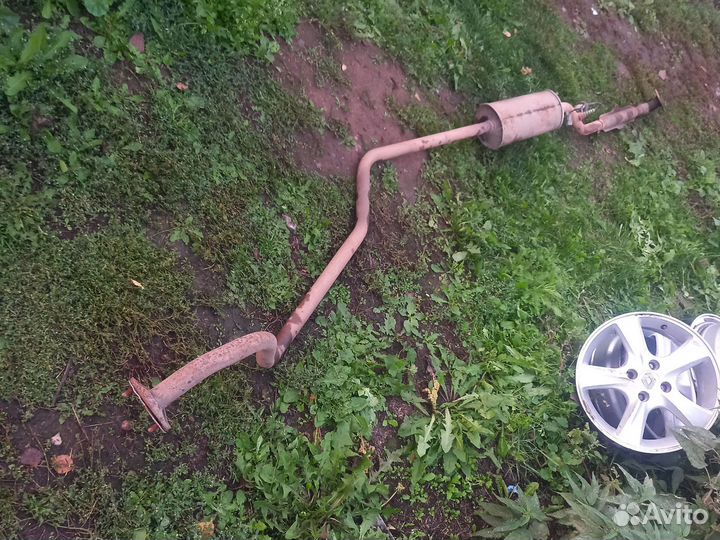 Глушитель на nissan almera classic