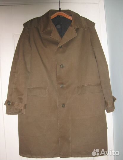 Плащ мужской с капюшоном