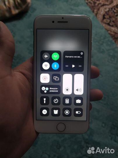 iPhone 8, 64 ГБ