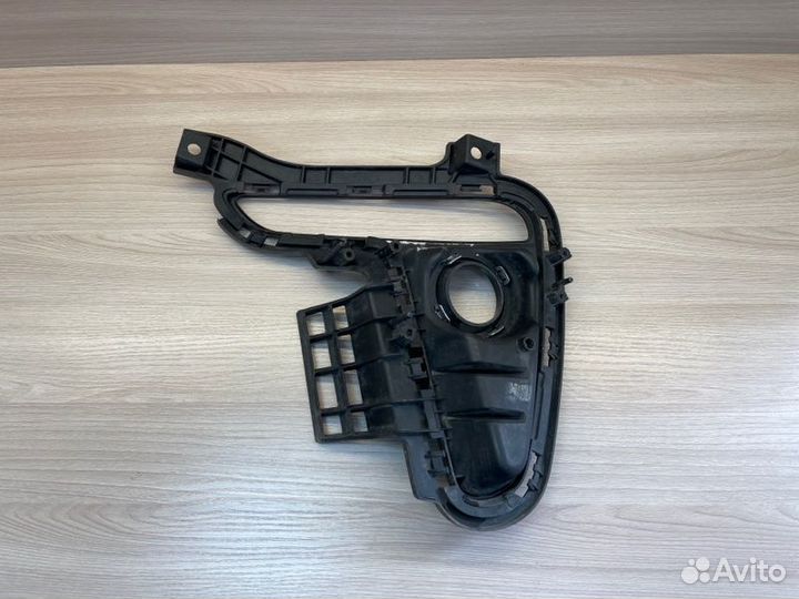 Заглушка противотуманной фары передняя правая Kia