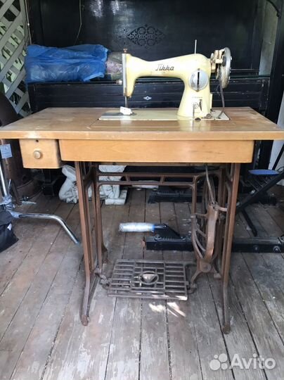 Швейная машина Tikka