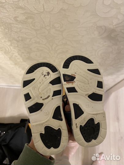 Сандалии детские 21 размер