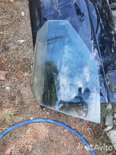 Левая передняя дверь priora