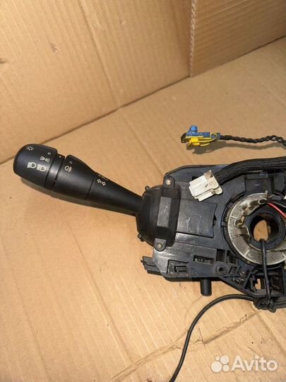 Комбинированный переключатель подрулевой Renault