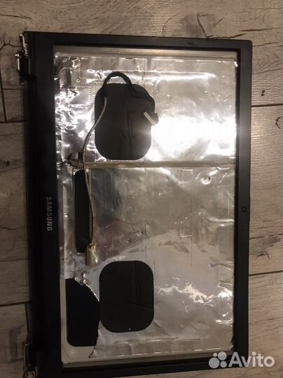 Крышка матрицы samsung np300v5a