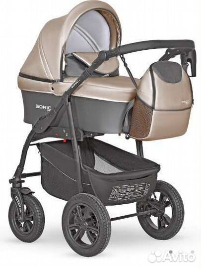 Прогулочная коляска 3в1