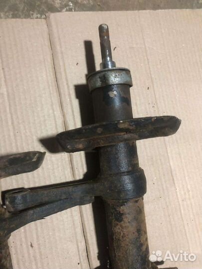 Стойки амортизатора в сборе на ваз 2114-2115