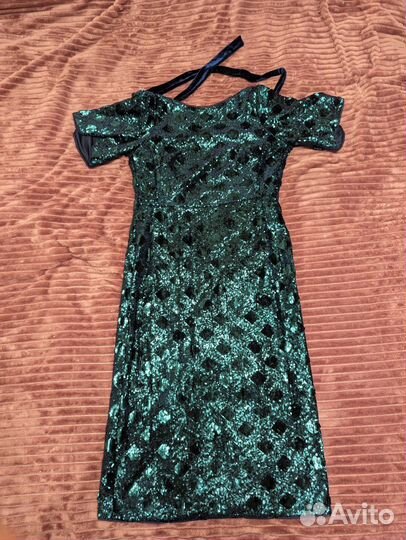 Платье с пайетками